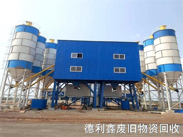 二手水泥罐回收，散裝水泥倉(cāng)回收，攪拌站設(shè)備回收